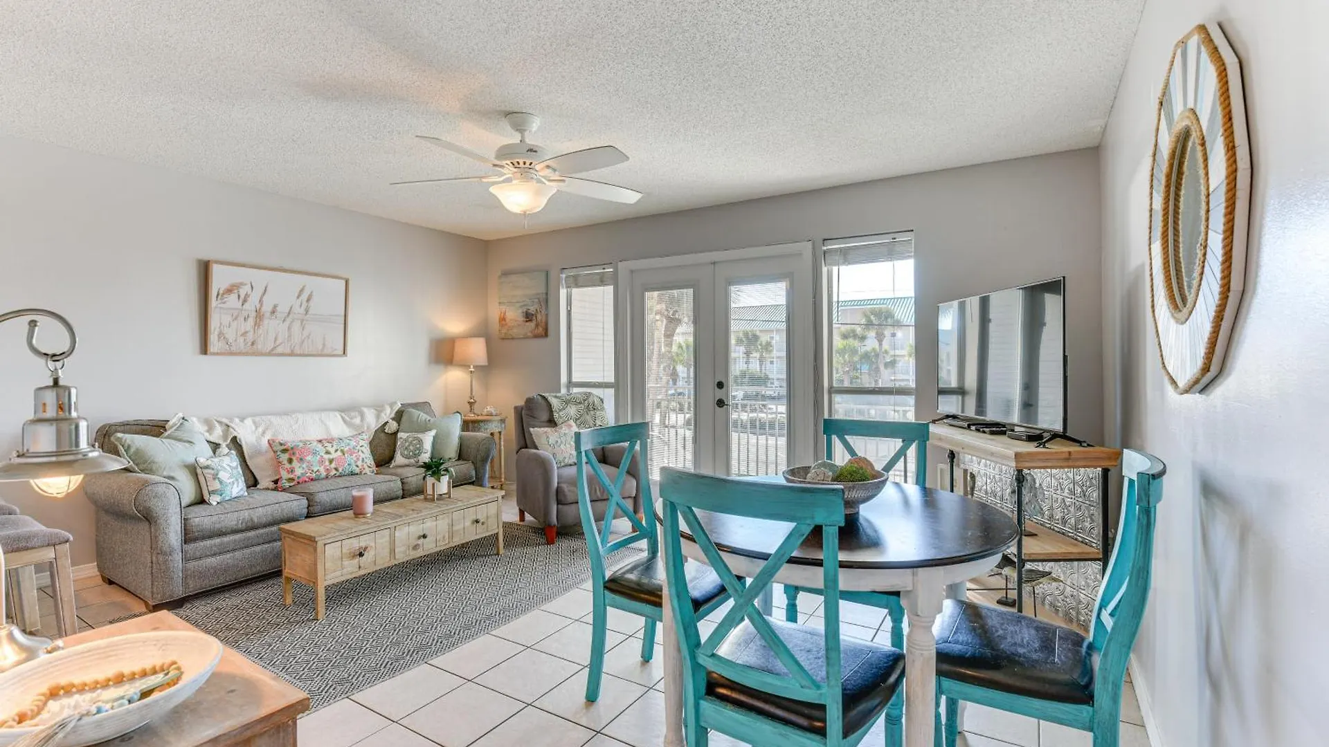Lovely Destin Condo With Pool Access Walk To Beach! 0*,  United States